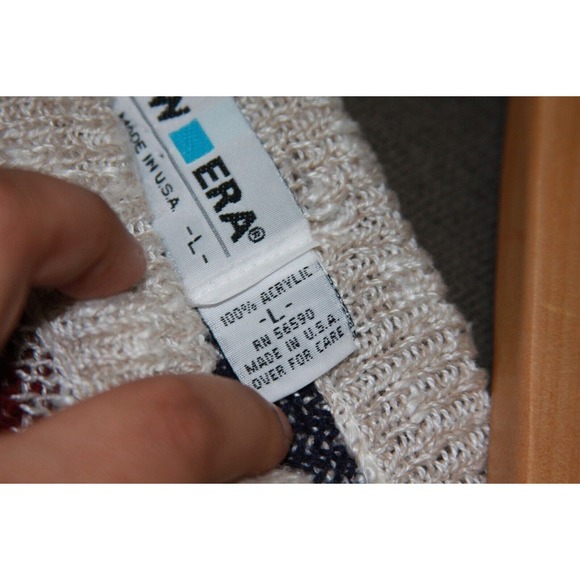 Vintage New Era Sweater Men's L Red-Green-Tan-Blue Made in USA Christmas - Picture 7 of 9